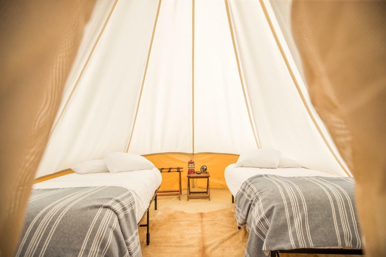 Tente de luxe Under Canvas Glacier 3*
