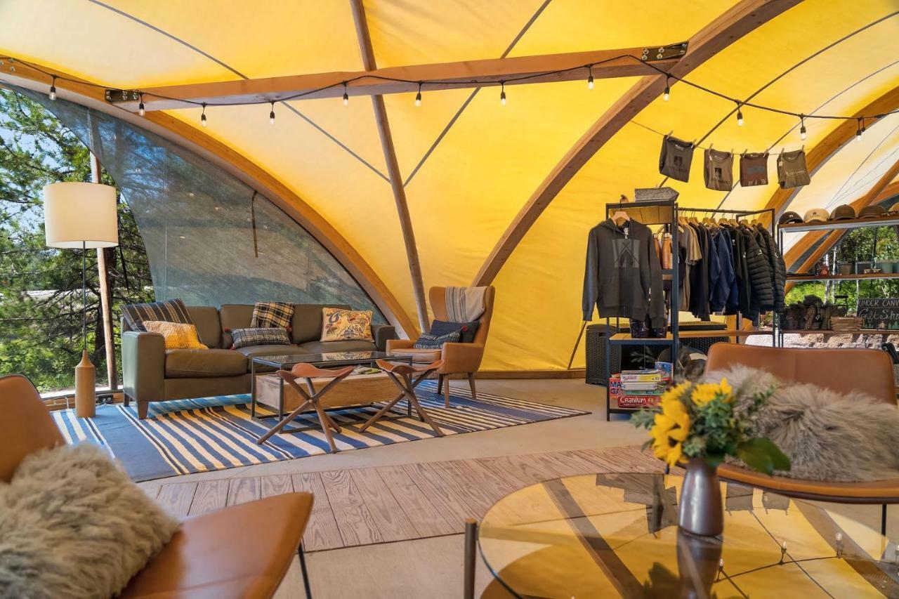 Under Canvas Glacier 3* Coram